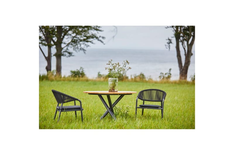 Hillerstorp Ekeryd Utebord Ø110 cm - Utemöbler - Trädgårdsbord & Utebord - Matbord ute