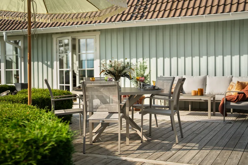 Hillerstorp Hånger Bord Ø140 cm - Grå - Utemöbler - Trädgårdsbord & Utebord - Matbord ute