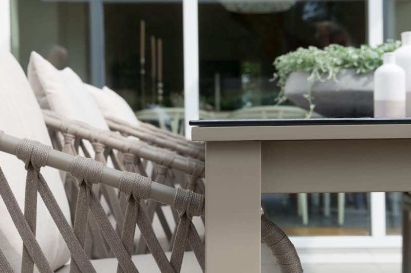 Hillerstorp Jet Set Matbord Utomhus 90 cm Beige - Beige - Utemöbler - Trädgårdsbord & Utebord - Matbord ute