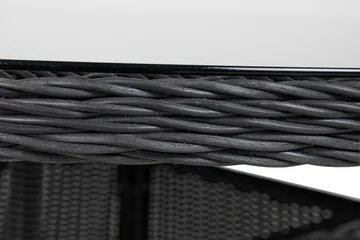 Marcus Stort Runt Matbord Utomhus 140 cm – Utebord i konstrotting med glasskiva för Uteplats och Trädgård - Svart - Utemöbler - Trädgårdsbord & Utebord - Matbord ute