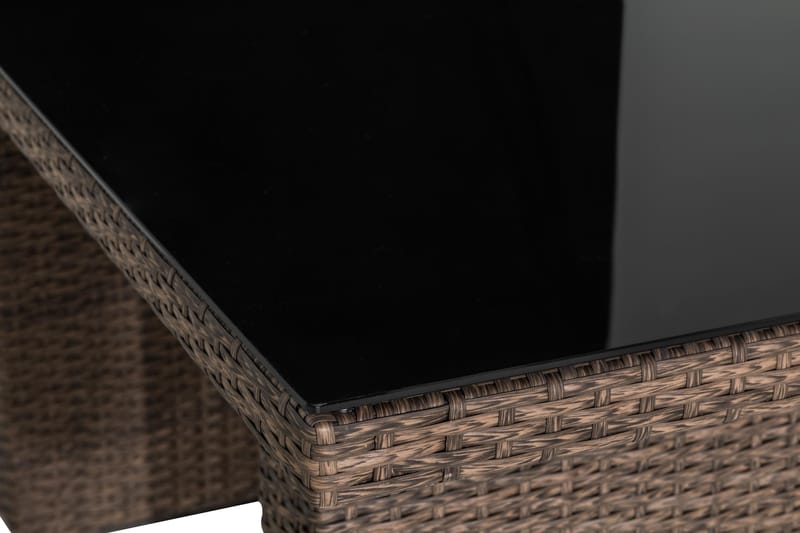 James Utebord 85x145 cm – Matbord utomhus i konstrotting med bordsskiva i Glas - Sand Brun - Utemöbler - Trädgårdsbord & Utebord - Matbord ute