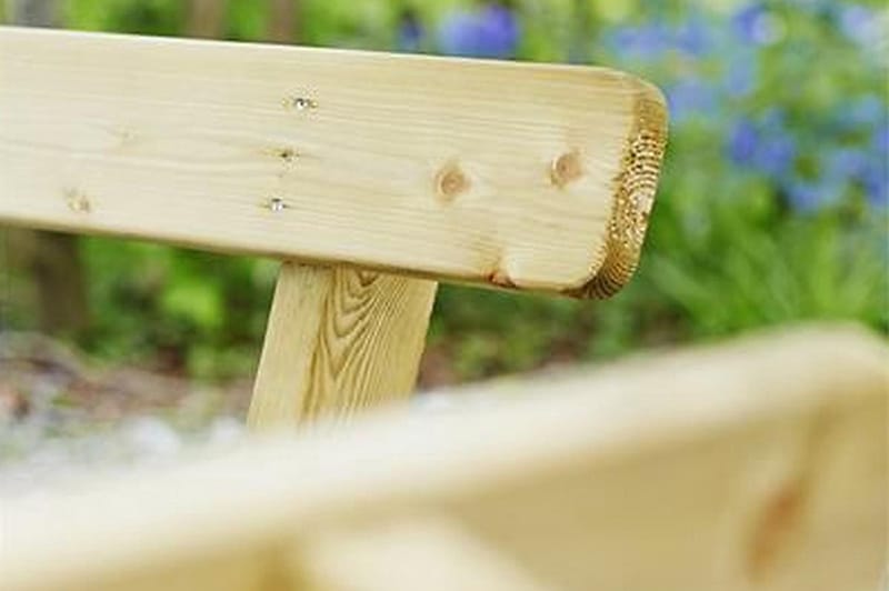 PLUS Gudrun Bord- och Picknickbord Fyrkantingt med ryggstöd - Picknickbord