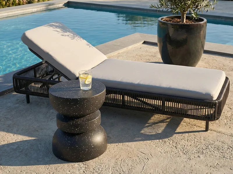 Sidobord utomhus Faliro 37 cm 37 cm Terrazzoeffekt - Svart - Utemöbler - Trädgårdsbord & Utebord - Sidobord utomhus