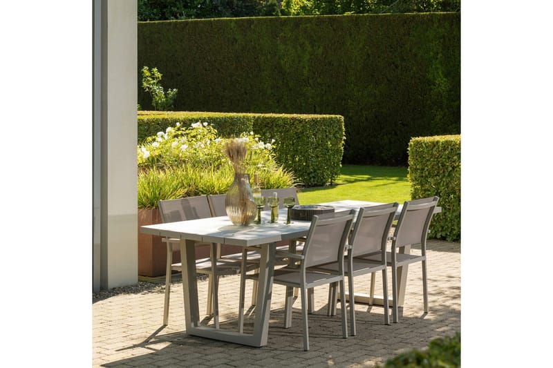 Trädgårdsbord Bear - Utemöbler - Trädgårdsbord & Utebord - Matbord ute