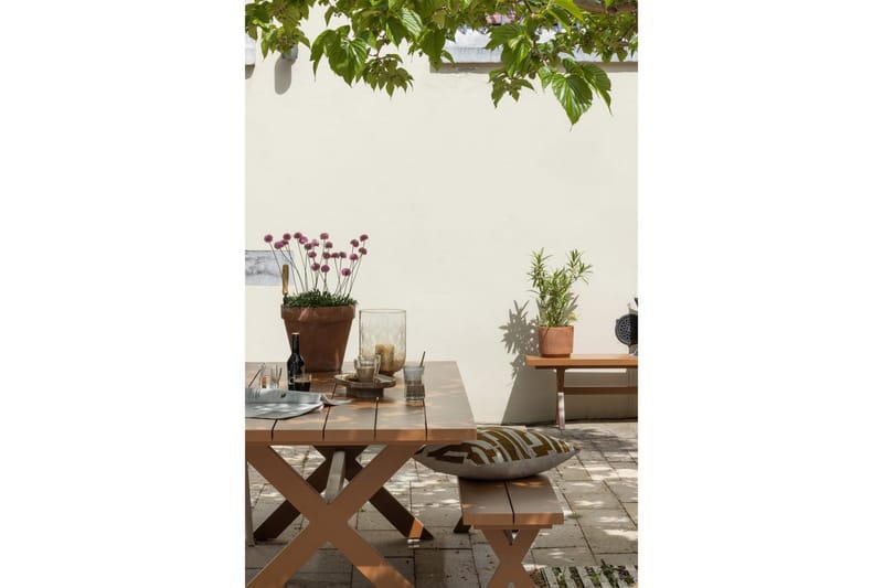 Trädgårdsbord Delta - Terra - Utemöbler - Trädgårdsbord & Utebord - Matbord ute
