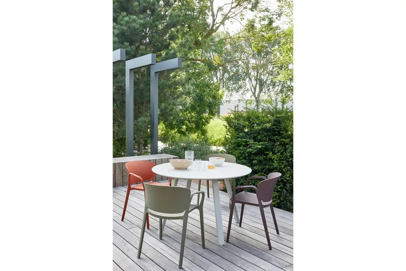 Utomhusbord Auke - Utemöbler - Trädgårdsbord & Utebord - Matbord ute