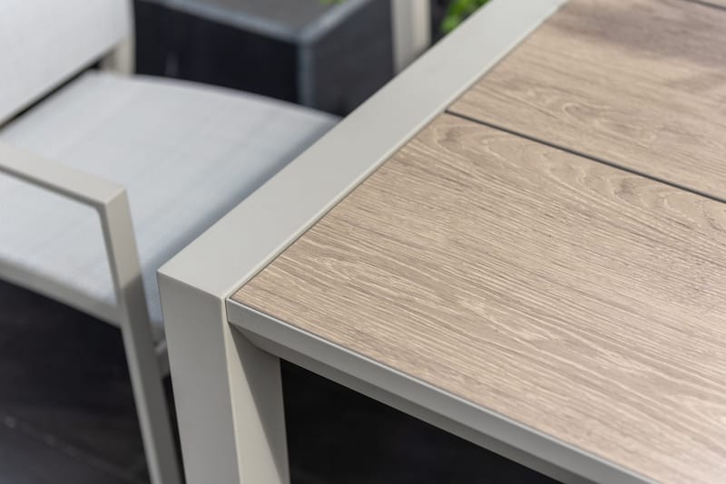Utomhusbord Urbanite 160 cm - grå - Utemöbler - Trädgårdsbord & Utebord - Matbord ute