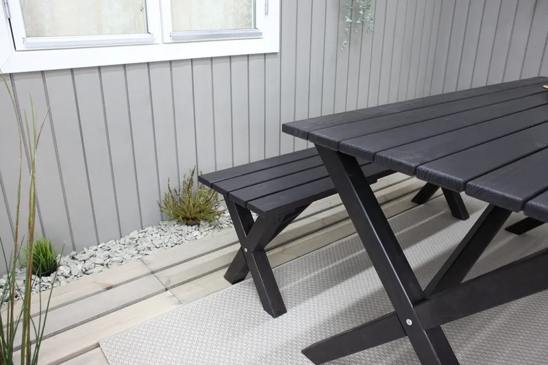 Lietinna Utebänk 180 cm - Svart - Utemöbler - Utesoffor & bänkar - Trädgårdsbänkar