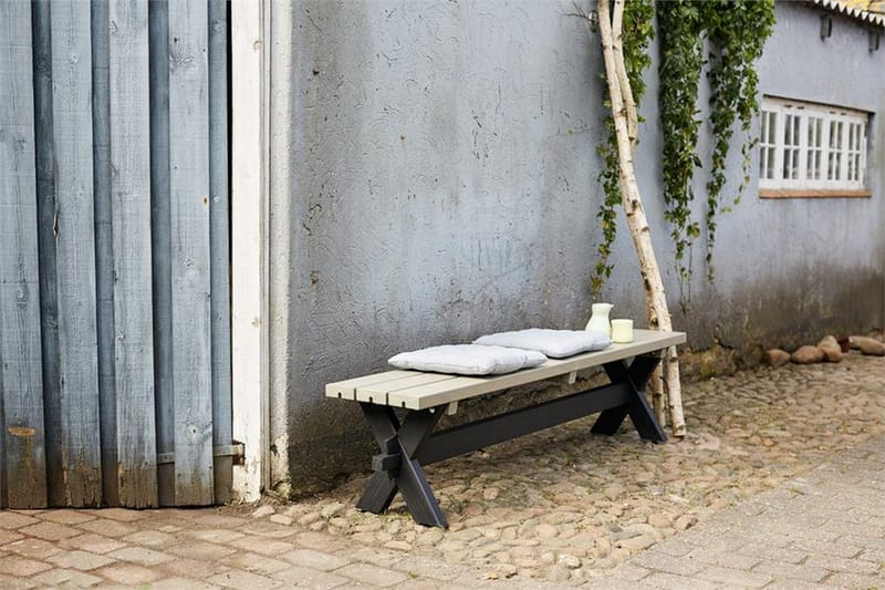PLUS PlankBänk Utomhus Nostalgi 177x38x44 cm - Svart/Gråbrun - Utemöbler - Utesoffor & bänkar - Trädgårdsbänkar
