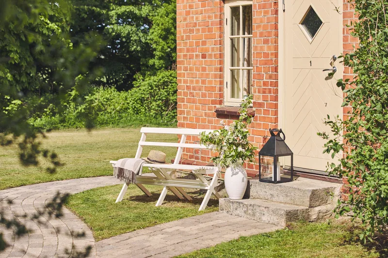 Hillerstorp Torpet Utesoffa 2-sits Vit - Vit - Utemöbler - Utesoffor & bänkar - Loungesoffa