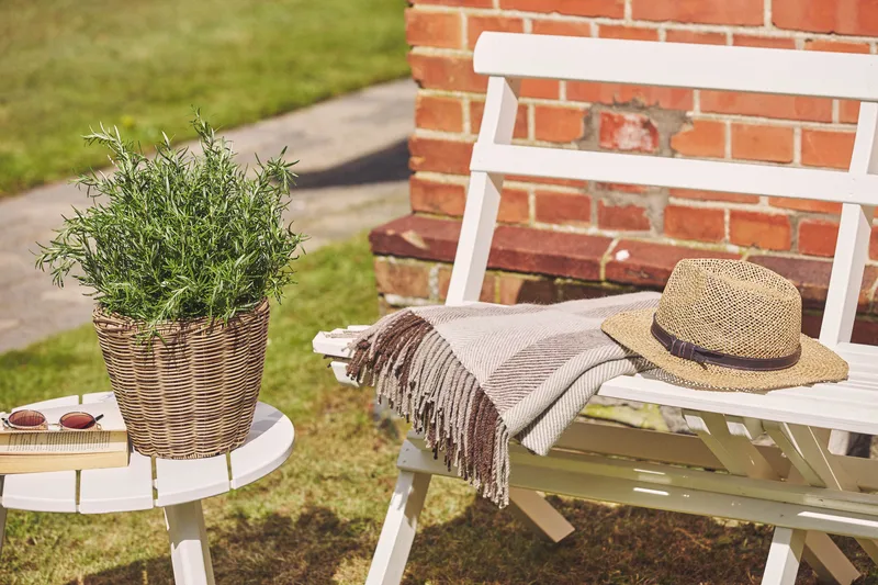 Hillerstorp Torpet Utesoffa 2-sits Vit - Vit - Utemöbler - Utesoffor & bänkar - Loungesoffa