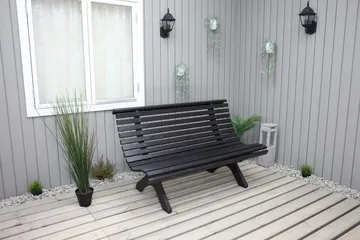 Norvald Bänk Utomhus - Kaffesvart - Utemöbler - Utesoffor & bänkar - Trädgårdssoffa