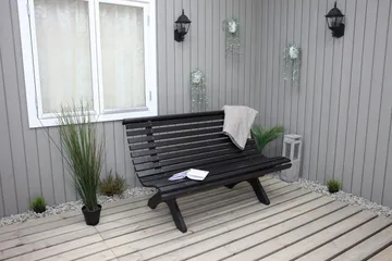Norvald Bänk Utomhus - Kaffesvart - Utemöbler - Utesoffor & bänkar - Trädgårdssoffa