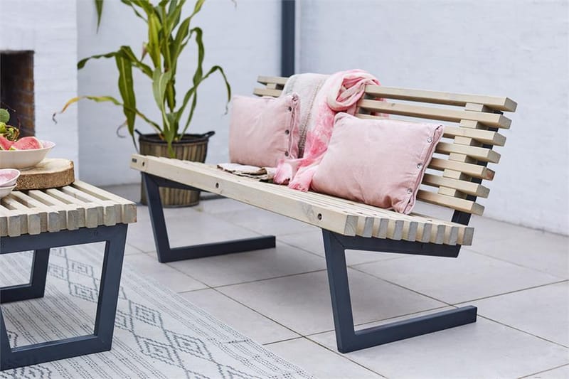 PLUS Siesta Utesoffa 138 cm - Utemöbler - Utesoffor & bänkar - Trädgårdssoffa