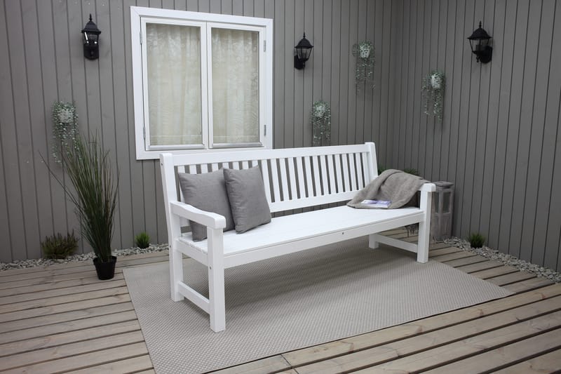 Rimforsa Trädgårdssoffa - Vitlaserad Furu - Utemöbler - Utesoffor & bänkar - Trädgårdssoffa