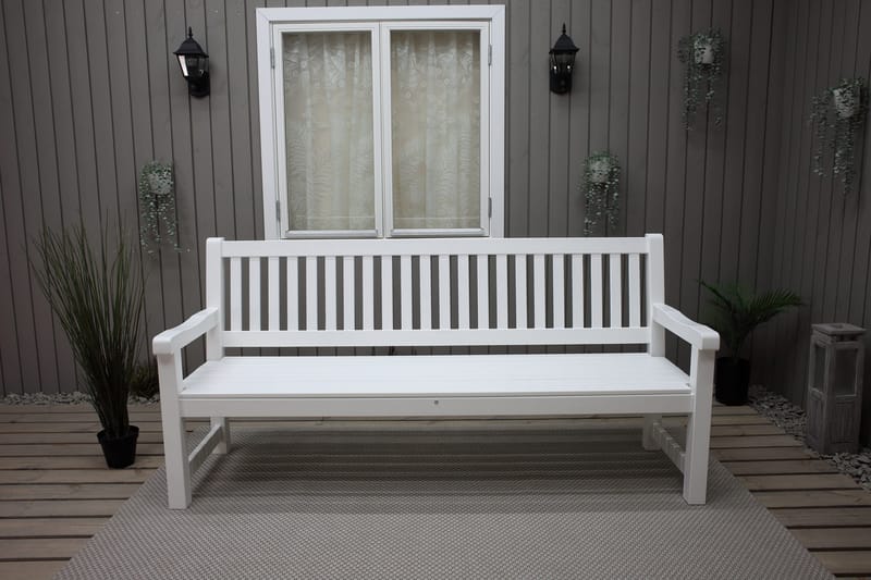 Rimforsa Trädgårdssoffa - Vitlaserad Furu - Utemöbler - Utesoffor & bänkar - Trädgårdssoffa