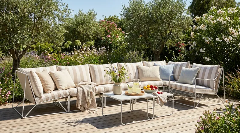 Usteryd utomhus rak 6-sits soffa med fåtölj - Beige/Striped - Utemöbler - Utegrupp - Loungegrupp