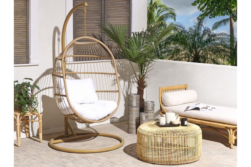 Hängstol Utomhus med stativ konstrotting beige ALBA - Trä/natur - Utemöbler - Utestolar & fåtöljer - Hängstol