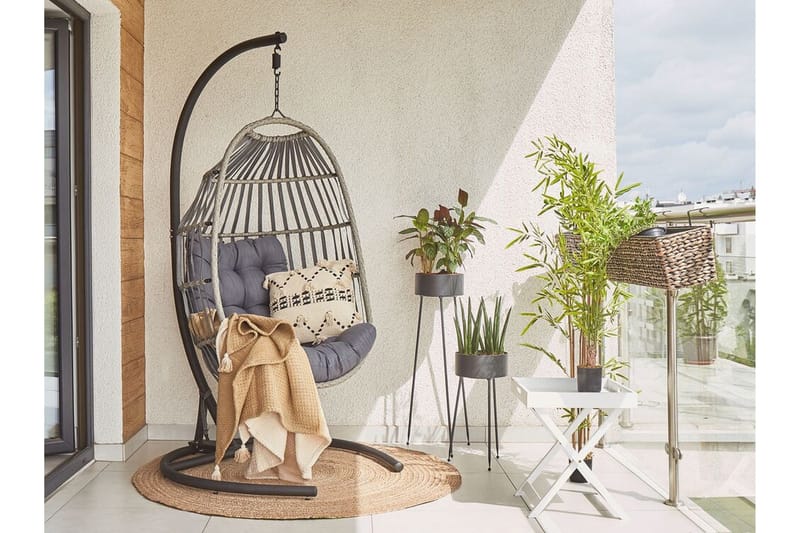 Hängstol Utomhus med stativ konstrotting mörkgrå SESIA - Grå - Utemöbler - Utestolar & fåtöljer - Hängstol