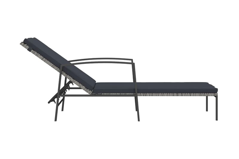 Solsängar 2 st med bord konstrotting grå - Grå - Utemöbler - Utestolar & fåtöljer - Solsängar & solvagnar