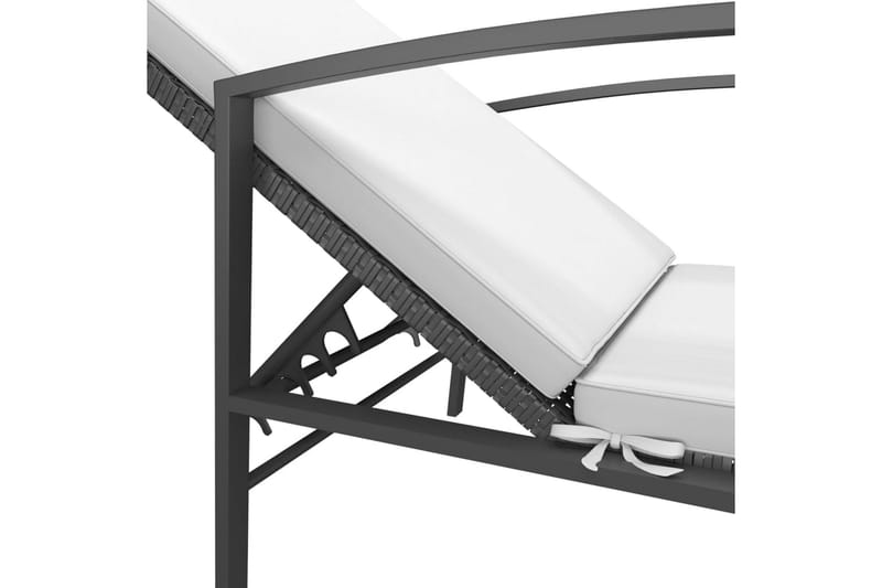 Solsängar 2 st med bord konstrotting svart - Svart - Utemöbler - Utestolar & fåtöljer - Solsängar & solvagnar