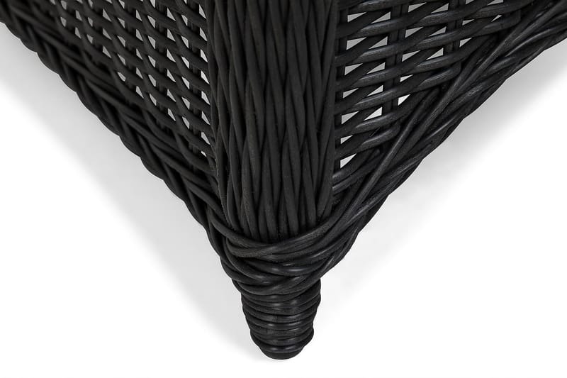 Marcus Light Utefåtölj med Dyna – Loungefåtölj i Konstrotting för Utemöbler - Svart - Utemöbler - Utestolar & fåtöljer - Utefåtöljer & loungefåtöljer